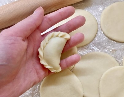 Вареники з картоплею та грибами (заварне тісто)